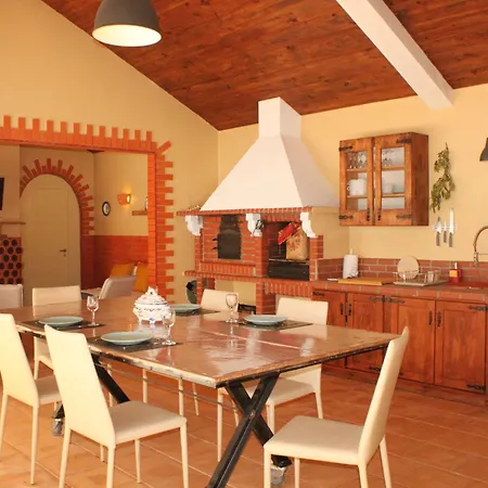 Quinta Dahlia By Interhome Pegões